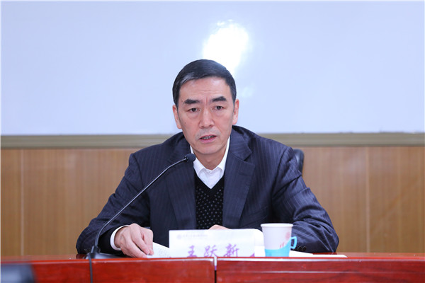 國家統(tǒng)計局高級統(tǒng)計人才暨青年業(yè)務骨干素養(yǎng)提升專題班在清華開學