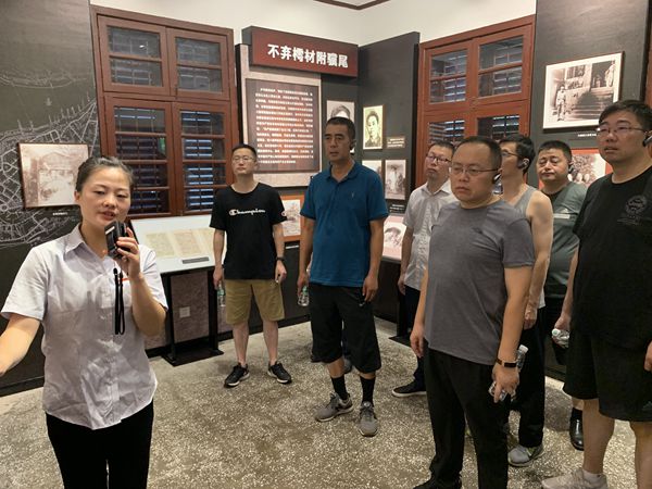 中國農業銀行荊州分行赴渝開展 “不忘初心、牢記使命“主題教育現場教學