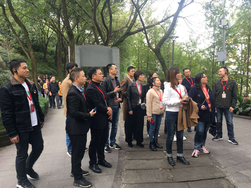 四川省達州市第一中學校 在重慶開展”不忘初心 牢記使命"主題現場教學