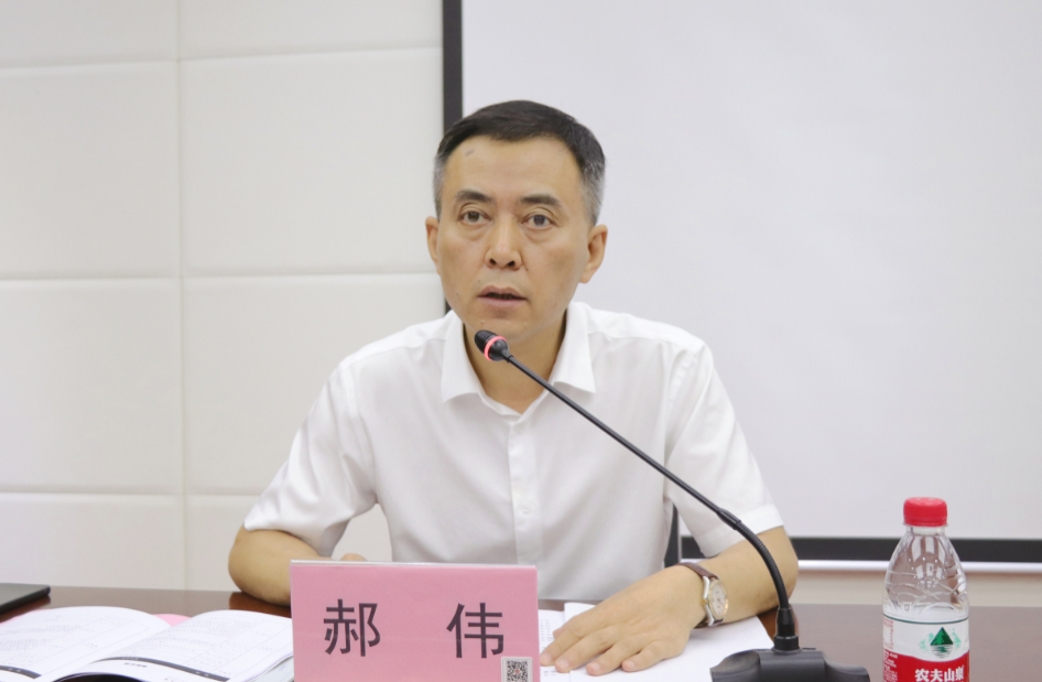 弘揚(yáng)延安精神凈化政治生態(tài)專題培訓(xùn)班燃?xì)饧瘓F(tuán)黨委副書記 郝偉