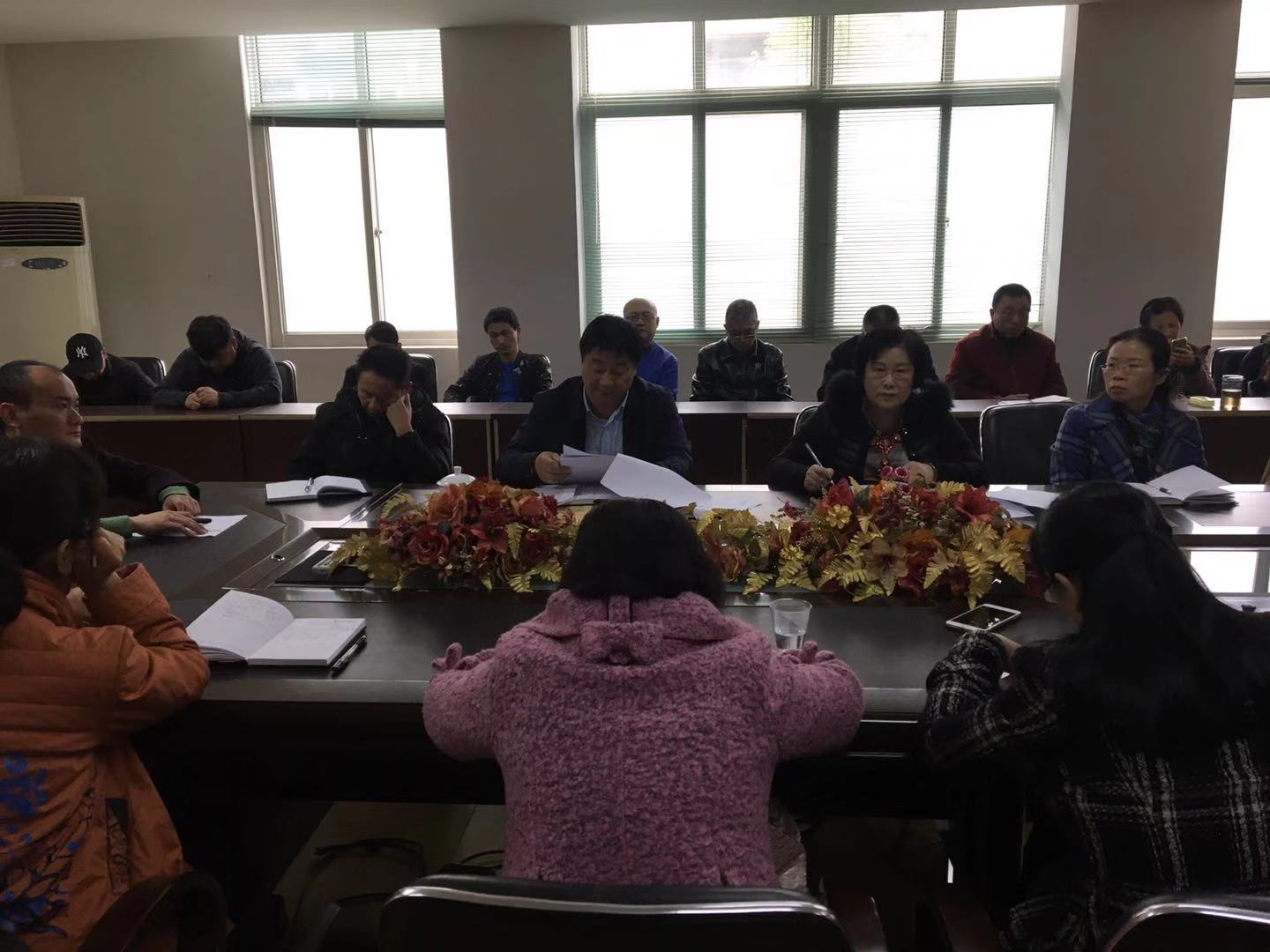 南昌大學(xué)繼續(xù)教育學(xué)院公務(wù)人員集中學(xué)習(xí)先進黨員事跡的心得