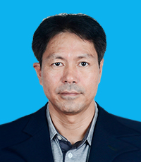 黃東益
