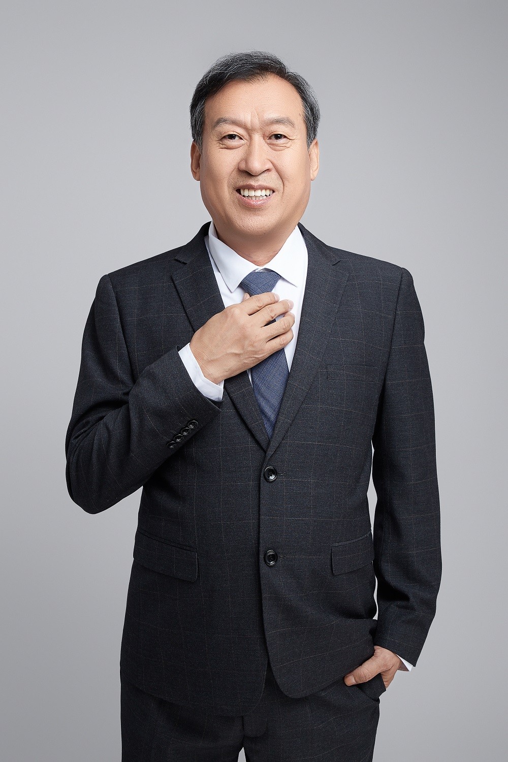 張?jiān)龀? title=